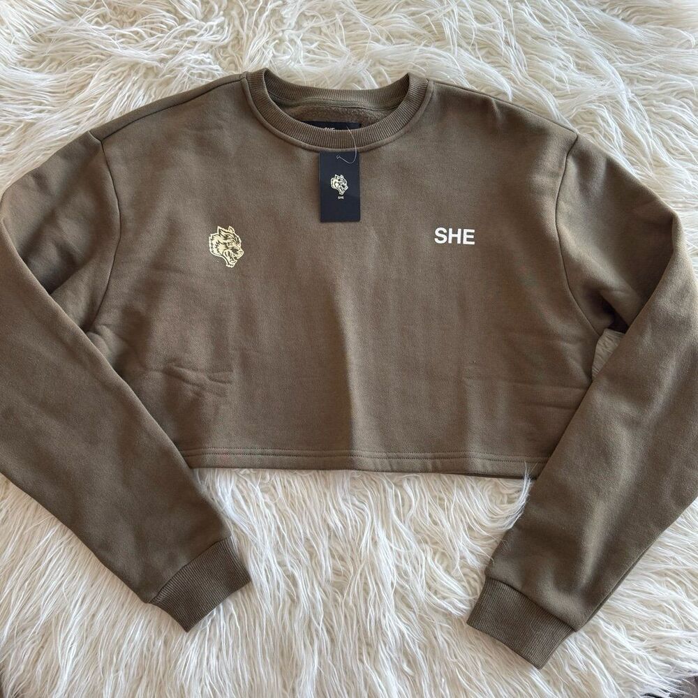 Wolves Darc Sport SHE Cursive Crop Crewneck Sage Size Small
